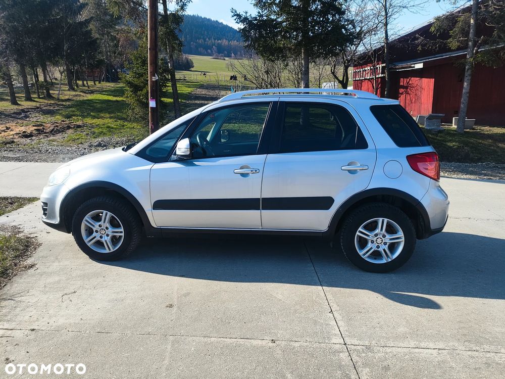 Suzuki SX4 1.6 Premium 4WD - 10