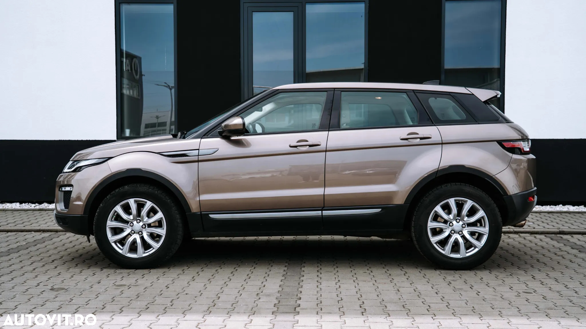 Land Rover Range Rover Evoque Convertible 2.0 l TD4 SE Dynamic - 4