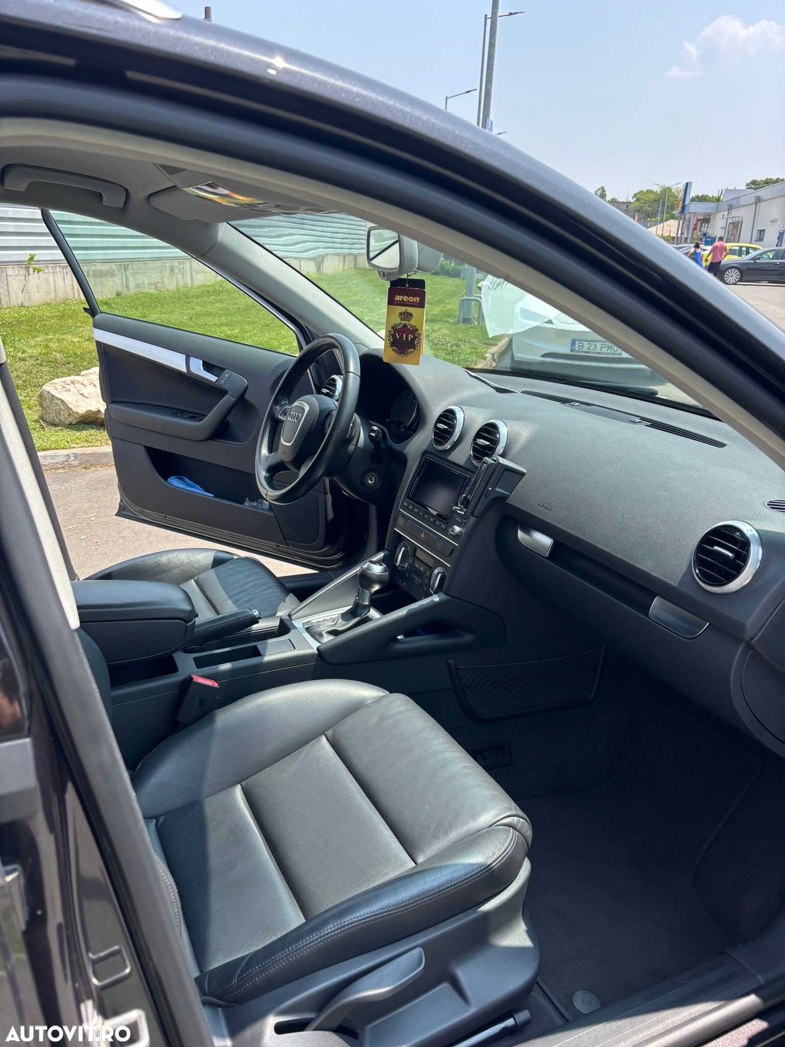 Audi A3 2.0 TDI Sportback DPF (DSG) S tronic Ambition - 17