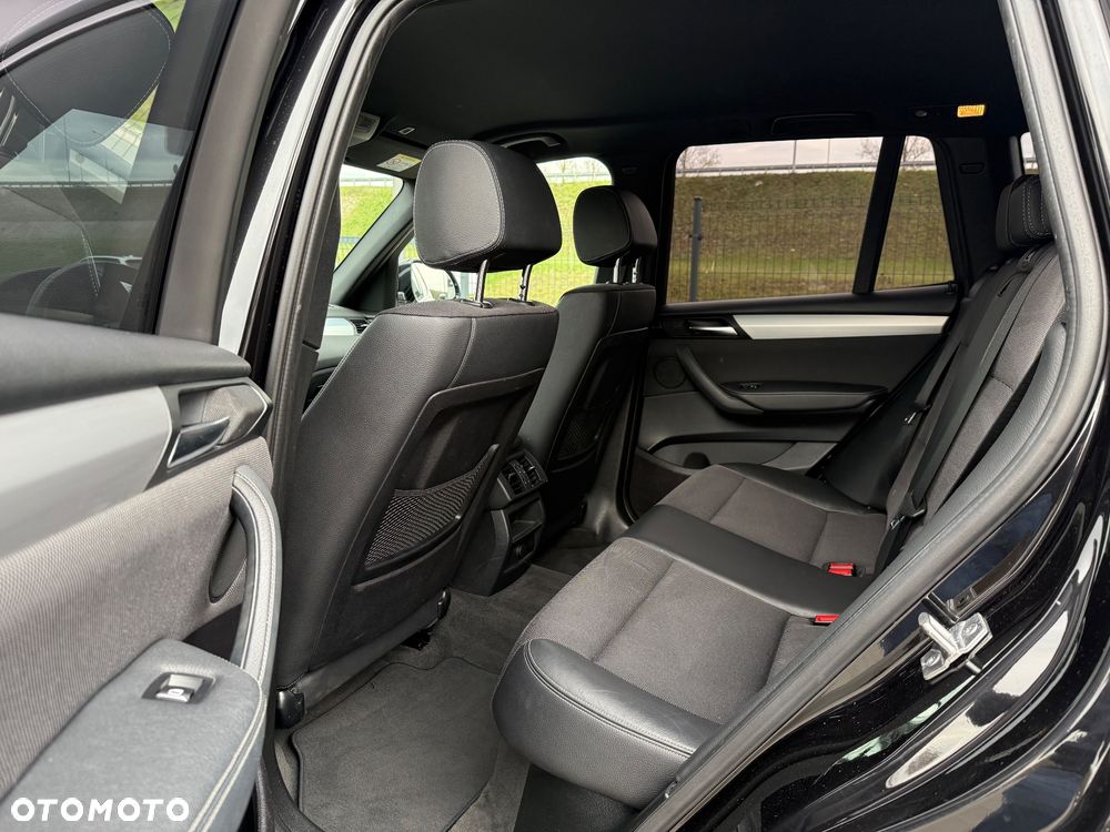 BMW X3 xDrive28i M Sport sport - 28