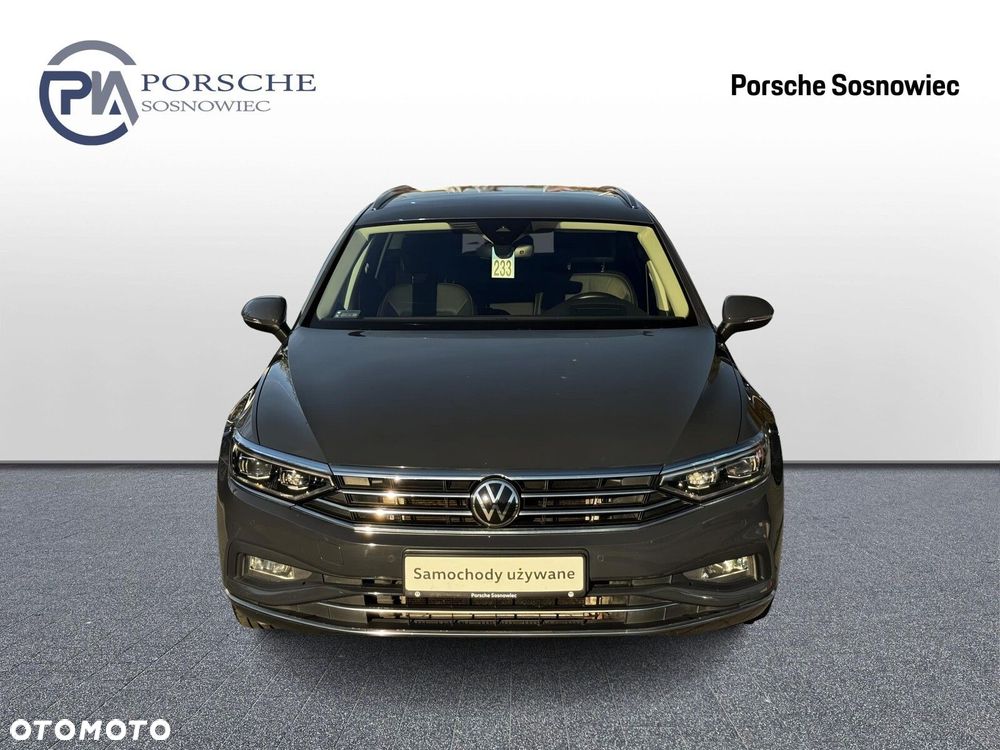 Volkswagen Passat Variant 2.0 TDI Elegance DSG - 9