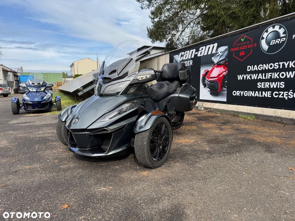 Can-Am Spyder - 2