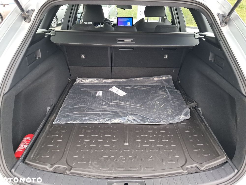 Toyota Corolla 1.8 Hybrid Comfort - 13