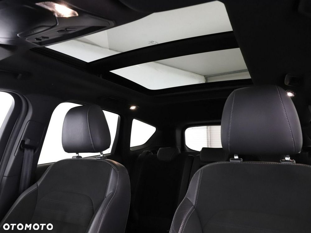 Ford Kuga 1.5 EcoBoost 2x4 ST-Line - 38