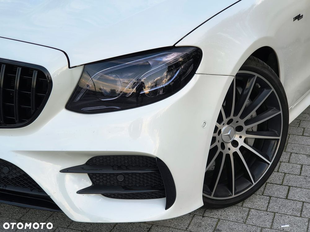 Mercedes-Benz Klasa E AMG 53 Coupe 4-Matic+ 9G-TRONIC - 3