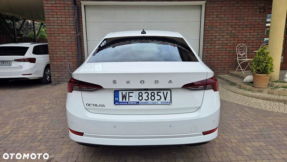 Skoda Octavia 2.0 TDI SCR Ambition DSG - 9