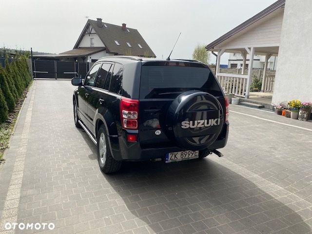Suzuki Grand Vitara 2.0 - 5