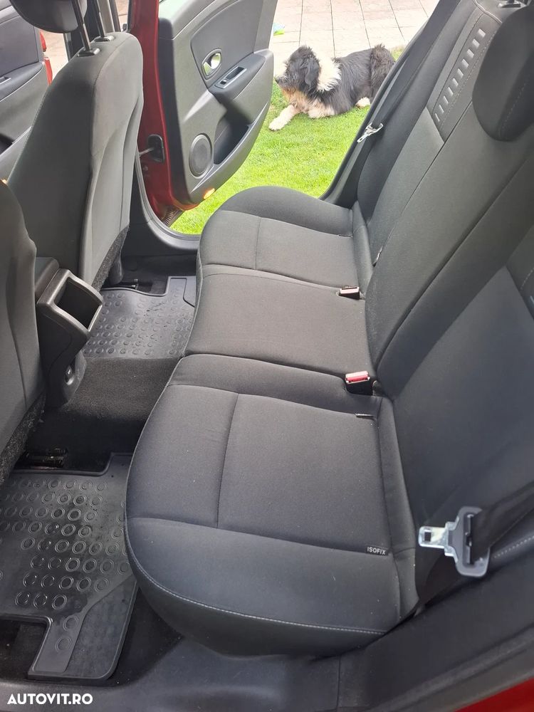 Renault Megane Estate 1.4 TCe Privilege - 3