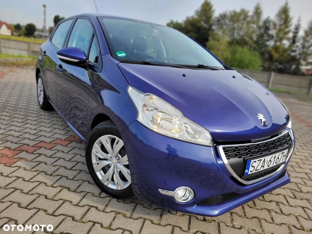 Peugeot 208 - 32