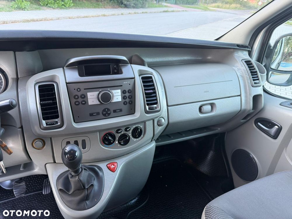 Opel VIVARO L2H1 Długi Klima Elektryka Tempomat Dubel Kabina Brygadówka Rury Serwis - 10