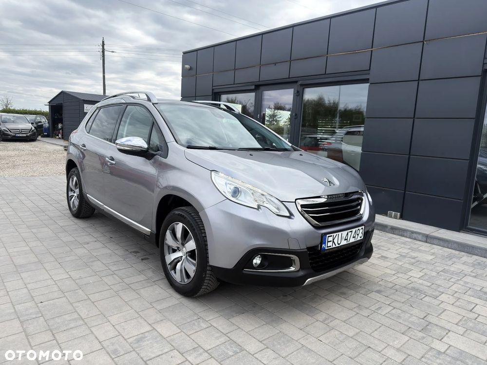 Peugeot 2008 1.2 Pure Tech GPF Allure S&S - 10