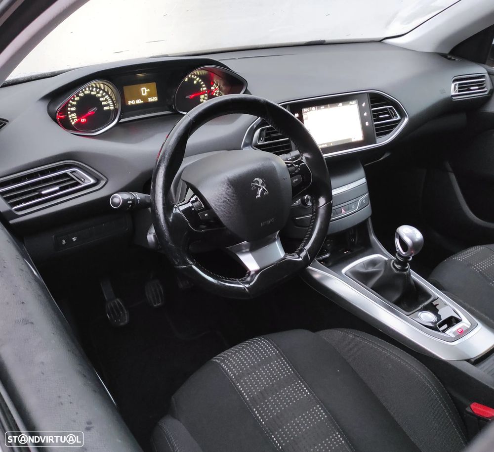 Peugeot 308 1.6 e-HDi Allure - 5