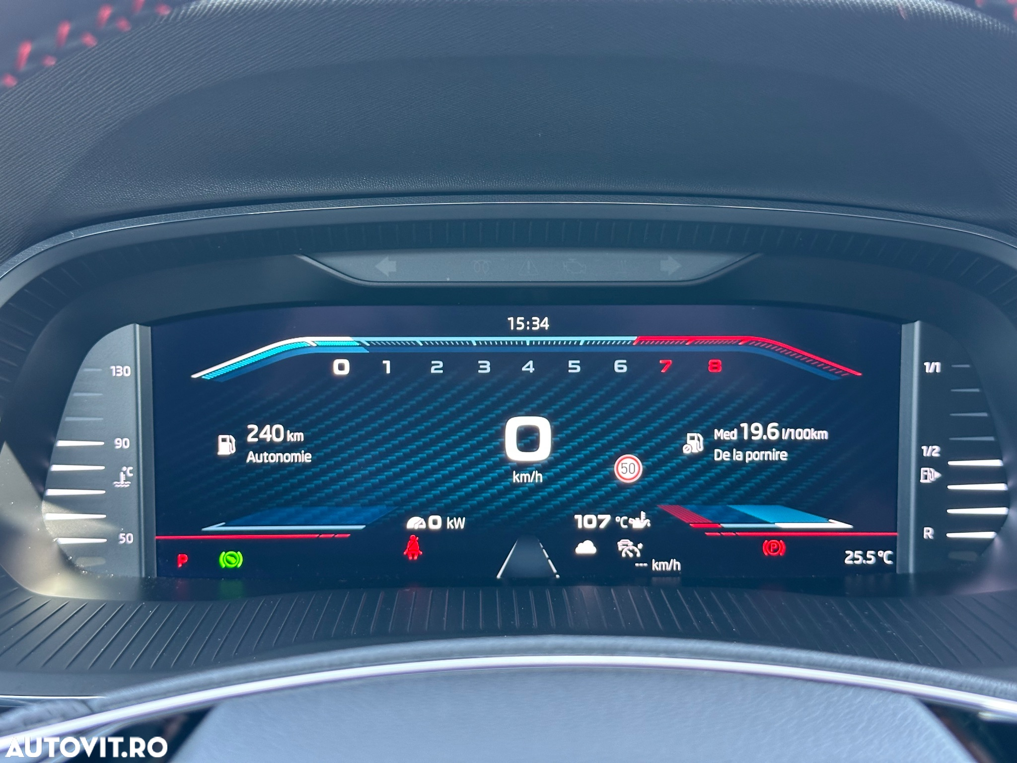 Skoda Octavia 2.0 TSI DSG RS - 21