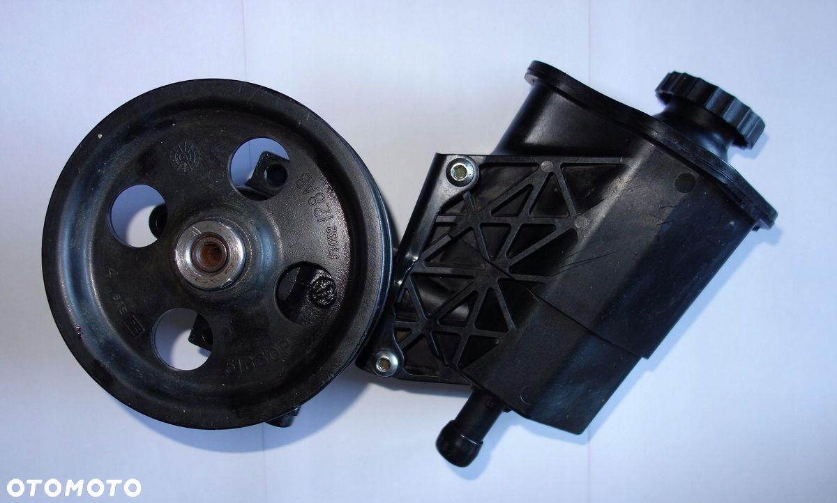 POMPA WSPOMAGANIA DODGE DURANGO ASPEN RAM 1500 5.7 - 1