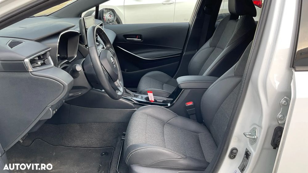 Toyota Corolla 1.8 Hybrid Touring Sports - 14