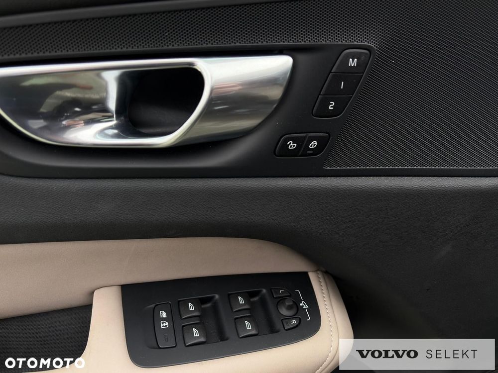 Volvo XC 60 - 13