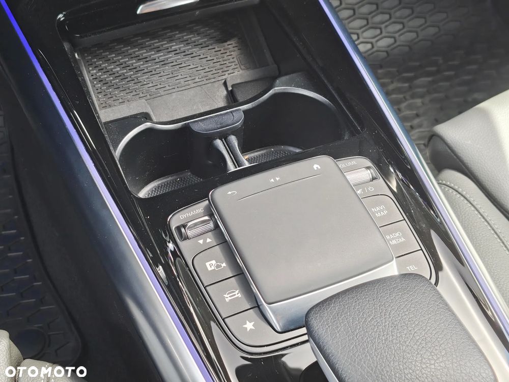 Mercedes-Benz EQA 250 66.5kWh Electric Art - 21