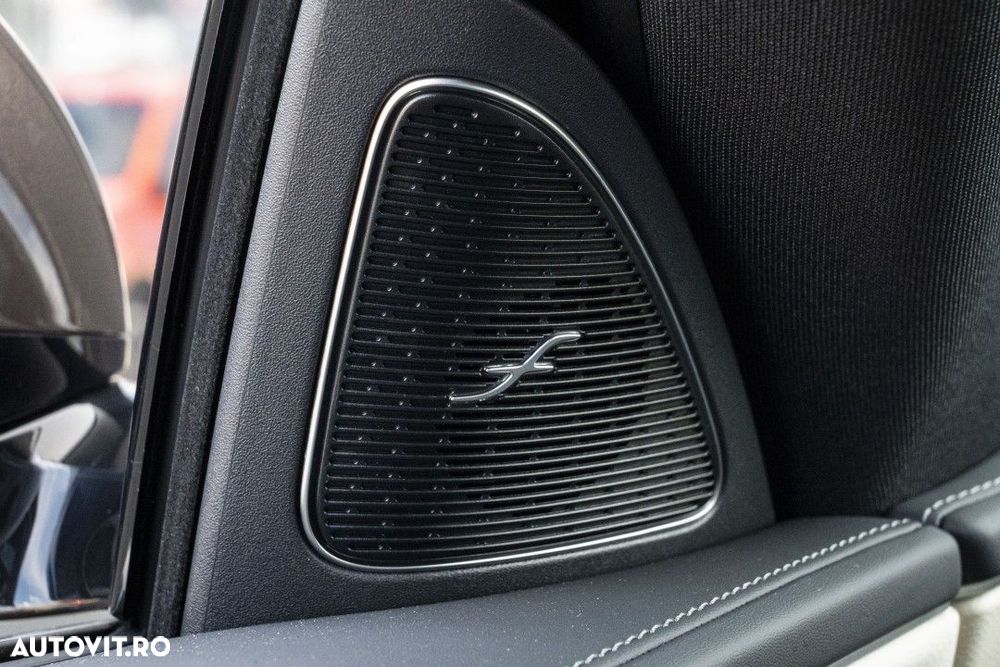 Mercedes-Benz E - 30