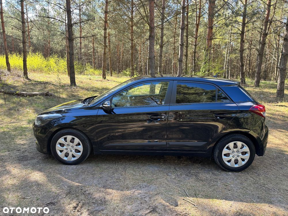Hyundai i20 1.1 CRDi - 8
