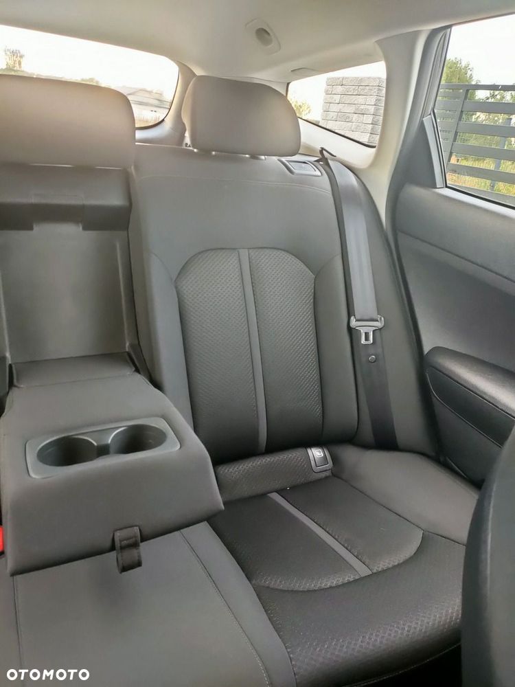 Kia Optima - 14