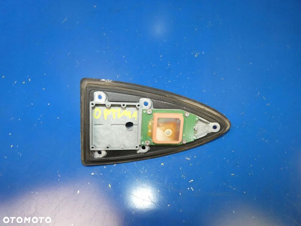 KIA Optima III 3D ANTENA DACHOWA RADIA GPS - 1