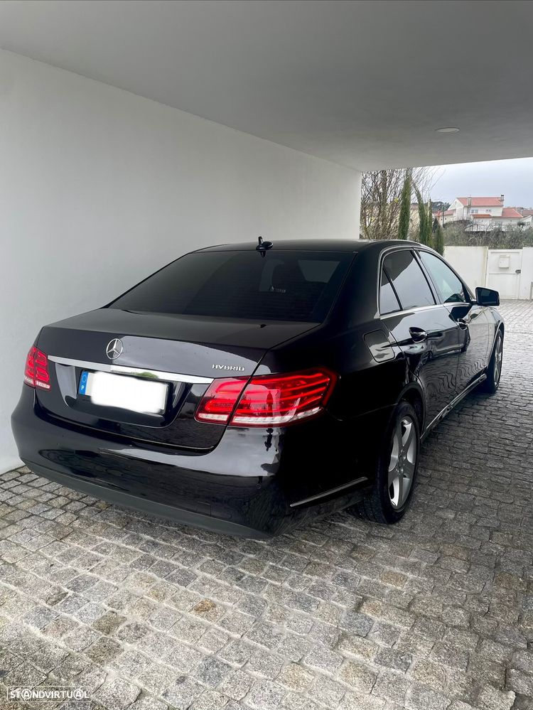 Mercedes-Benz E 300 BLUETEC Hybrid Avantgarde - 2