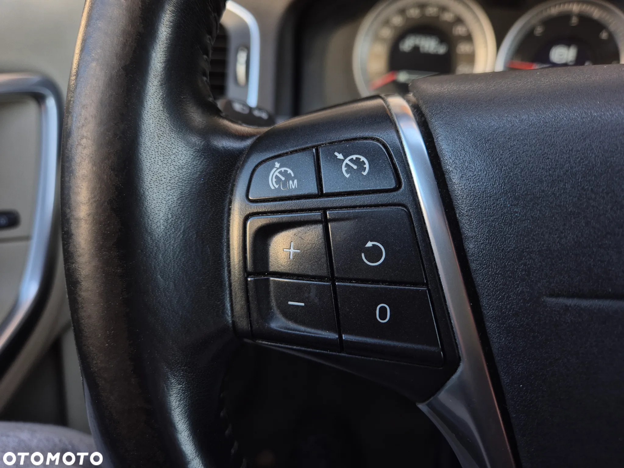Volvo V60 D2 Momentum - 10