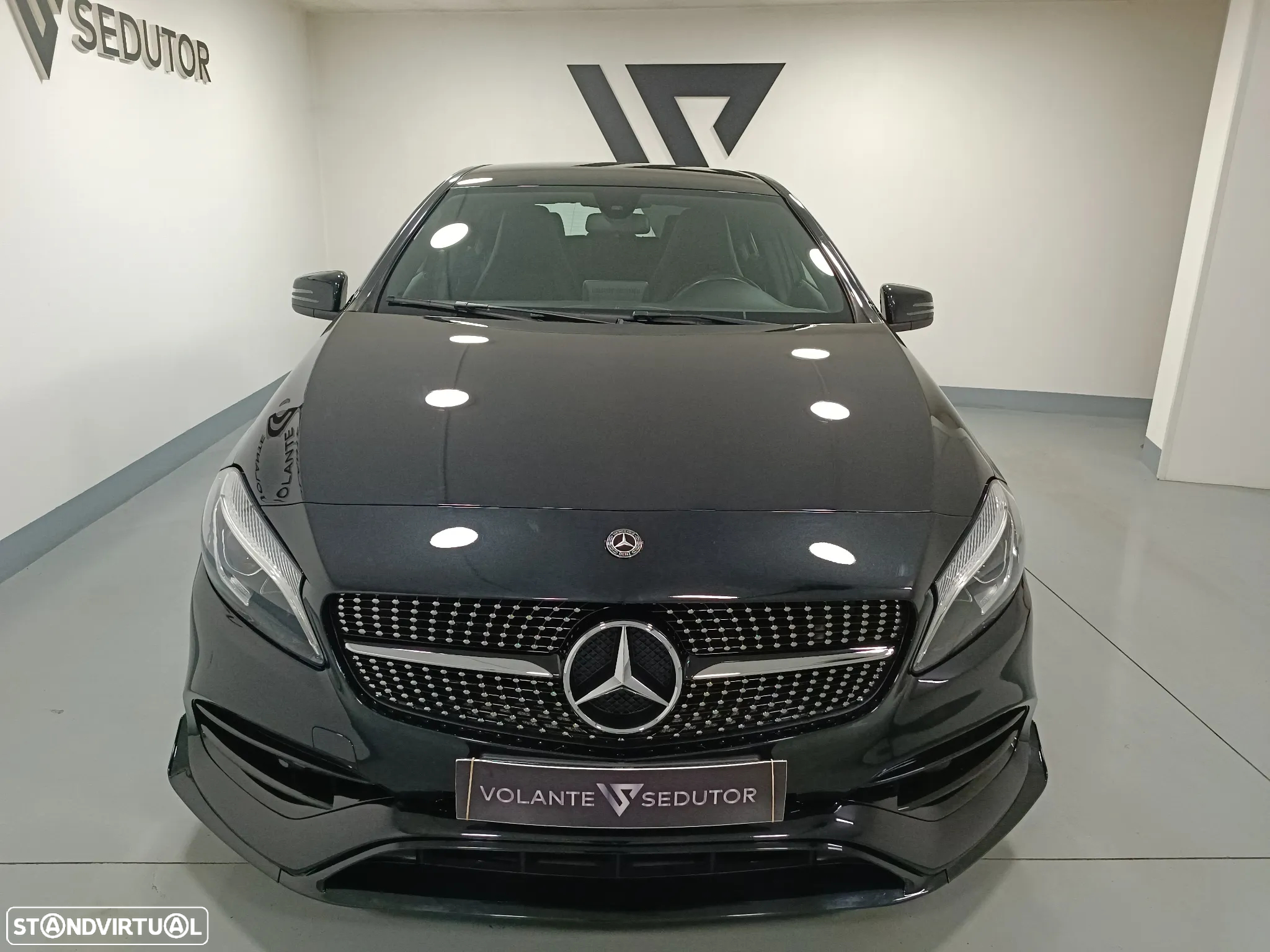 Mercedes-Benz A 180 d AMG Line - 2