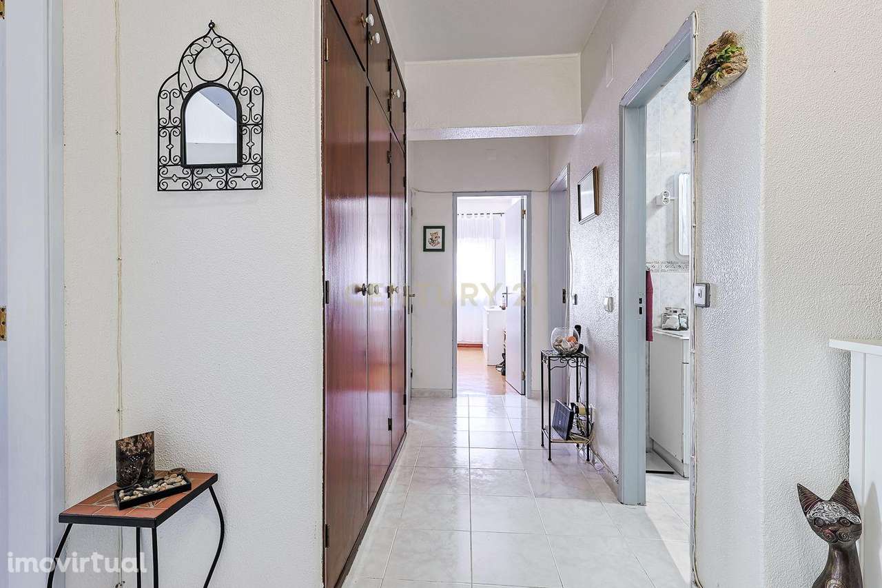 Apartamento T3 em Amora, Seixal - Oportunidade Única! - Grande imagem: 4/19