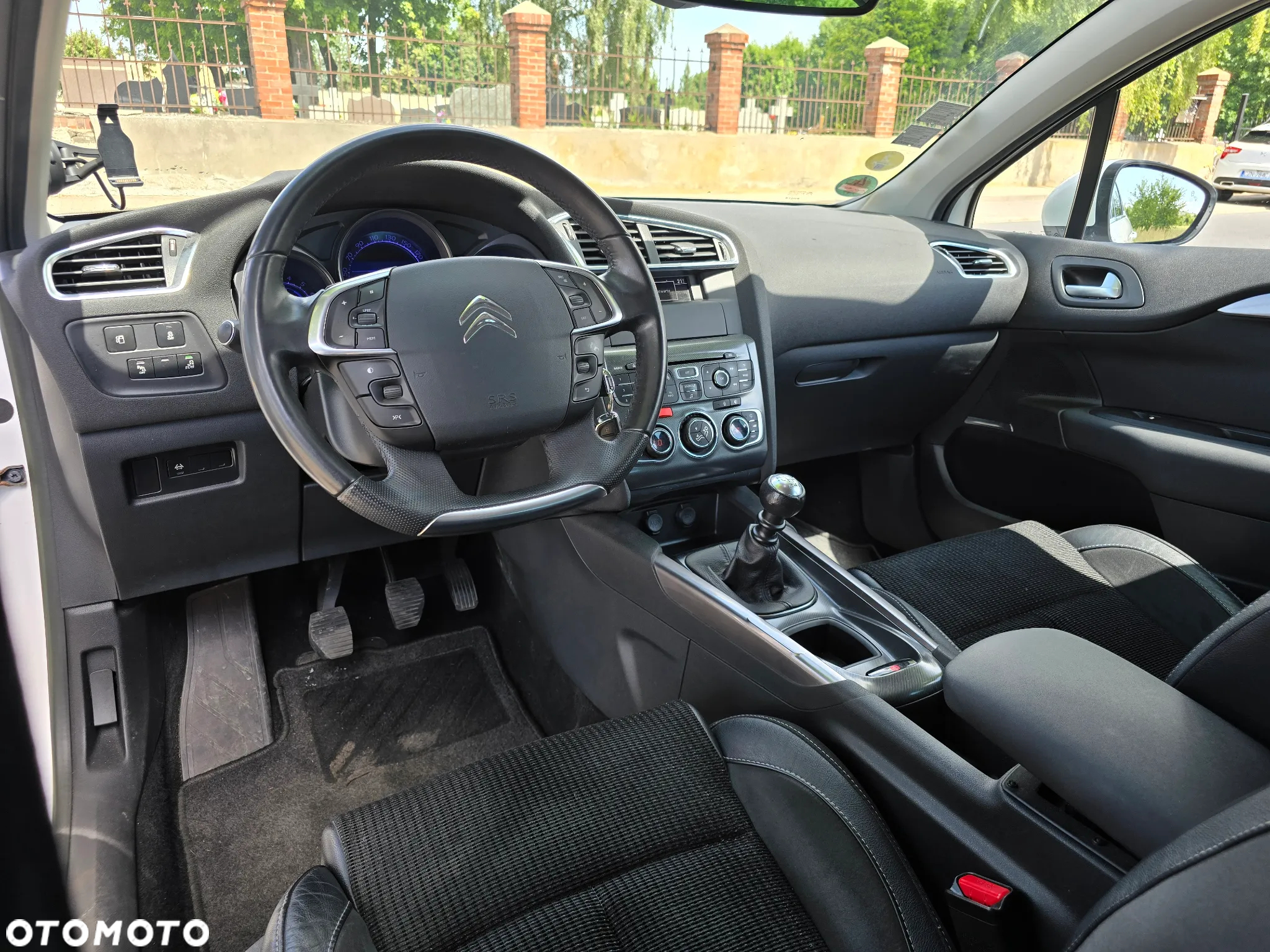 Citroën C4 2.0 HDi Exclusive - 20