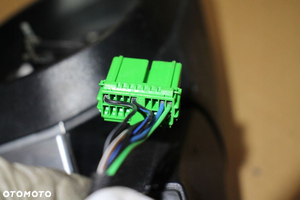 VOLVO V70 S80 LIFT PRAWE LUSTERKO 6 PIN - 4