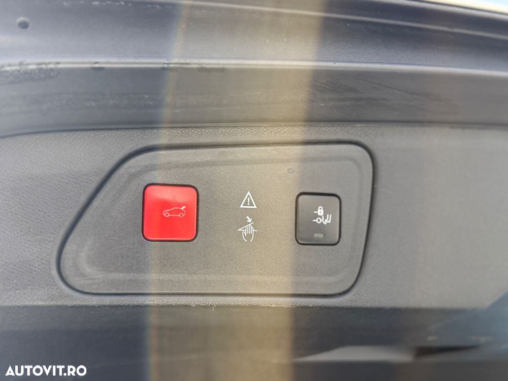 Peugeot 3008 BlueHDi 180 Stop & Start EAT6 GT - 28