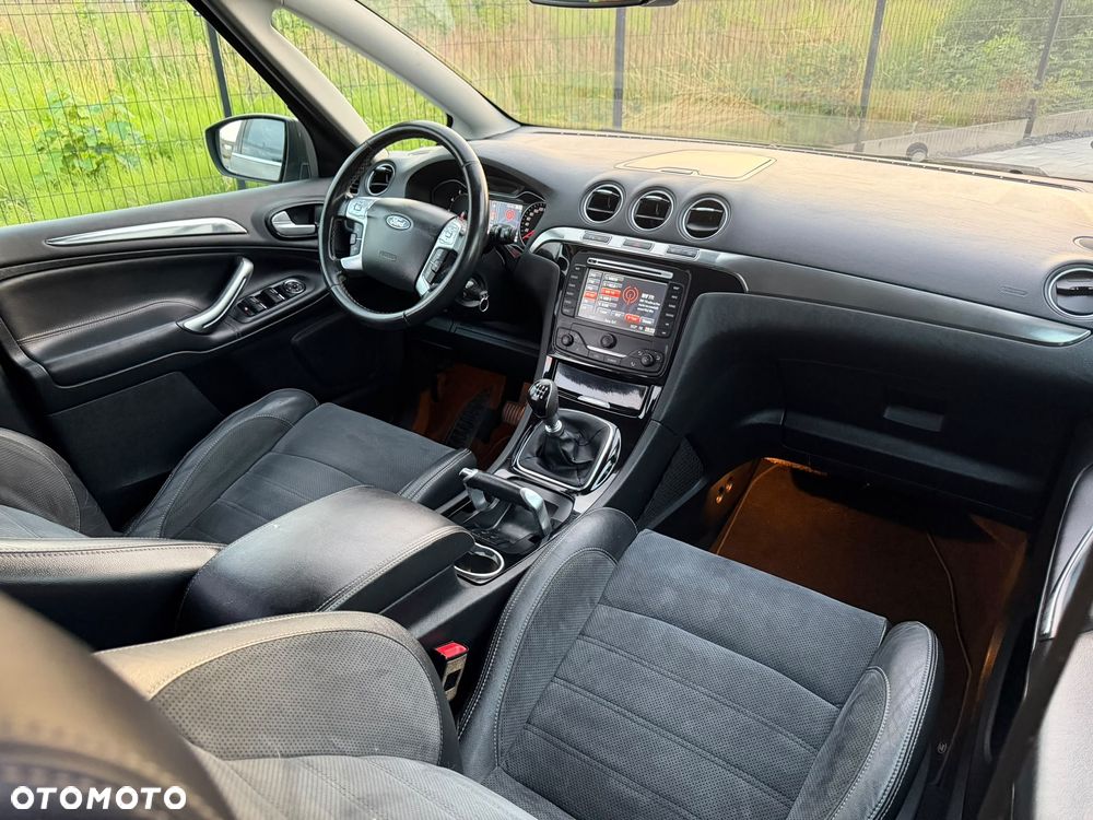 Ford S-Max - 8