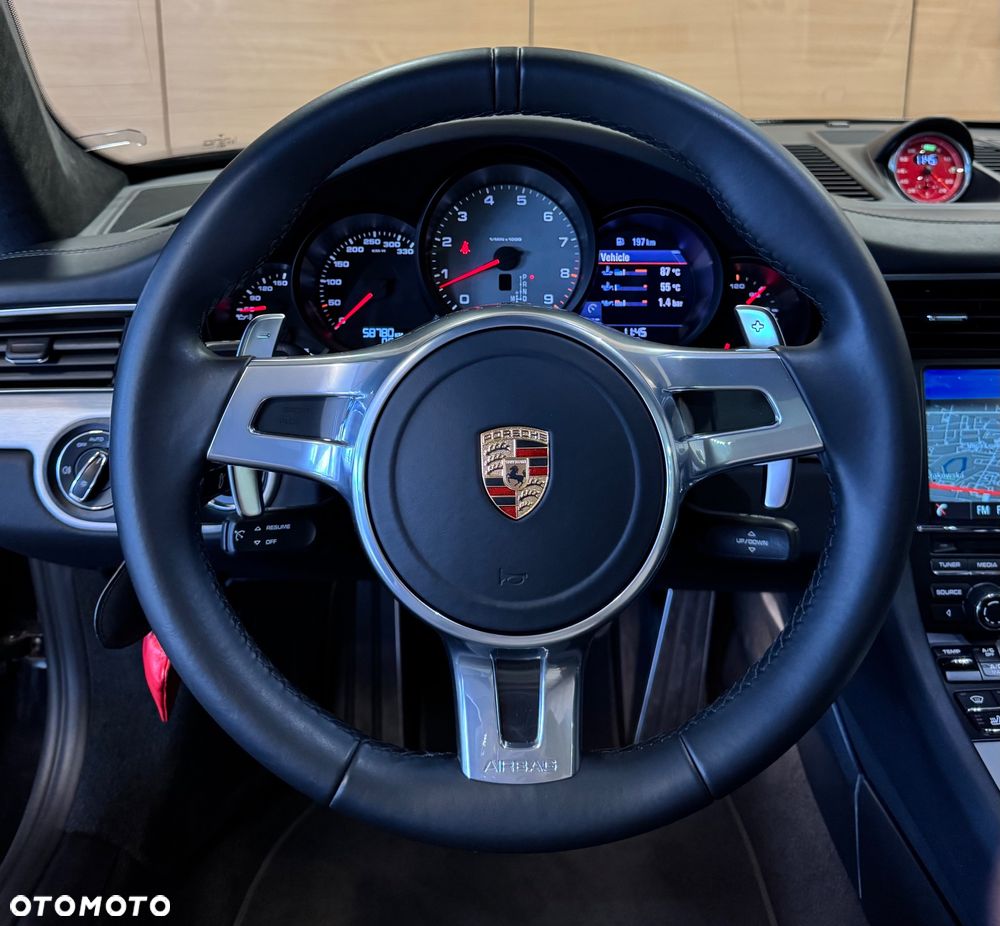 Porsche 911 Carrera S PDK - 19