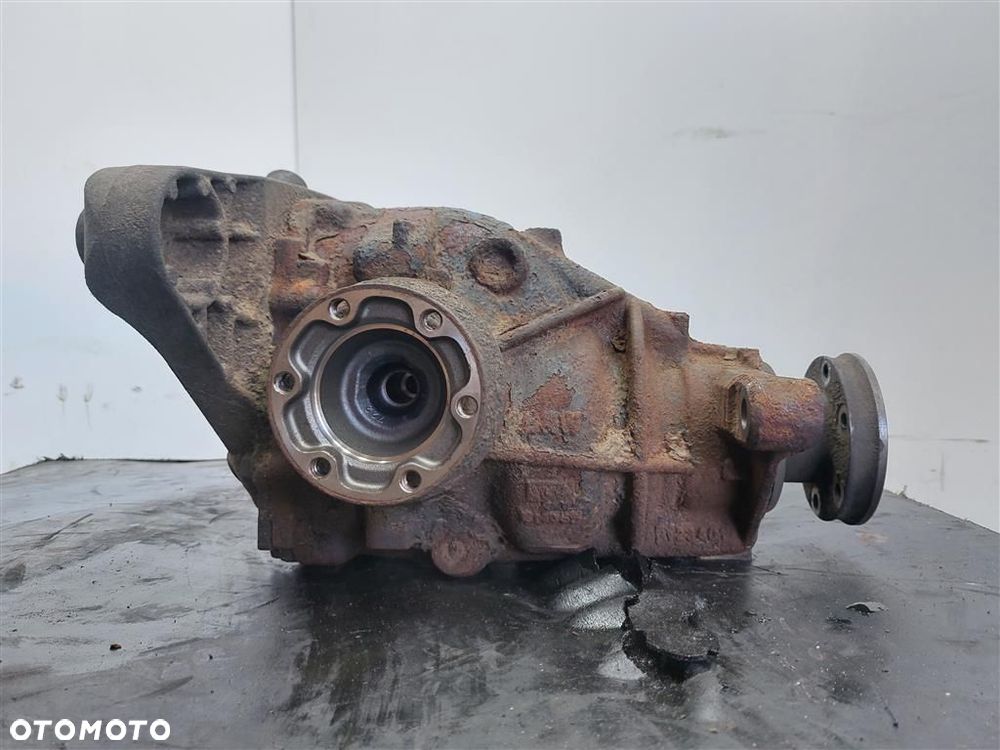 Most tylny TYŁ BMW Seria 5 E39 2.5B 190KM 1996-2003 1428498 PRZE:3:15 SEDAN - 2