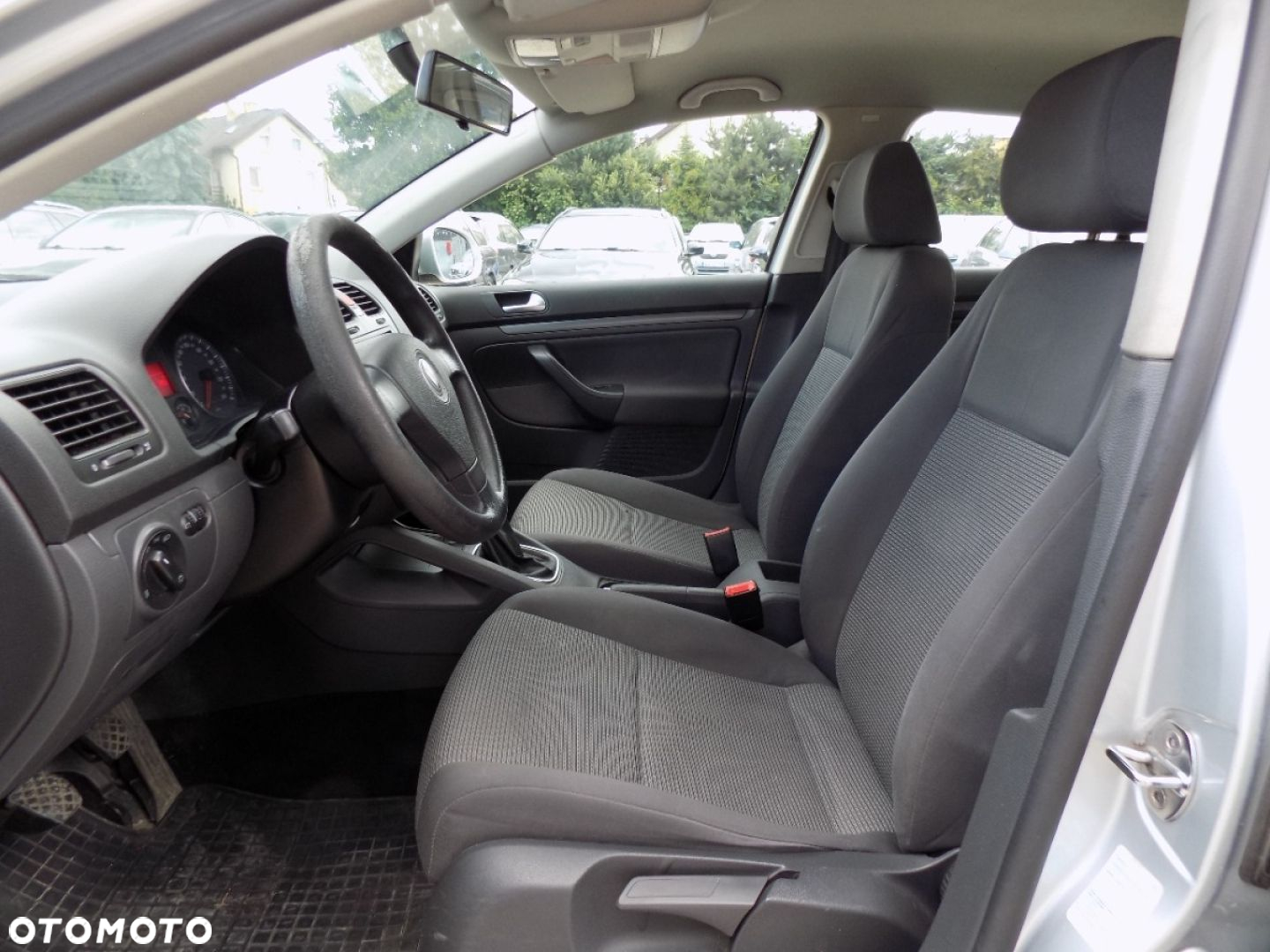 Volkswagen Jetta - 7