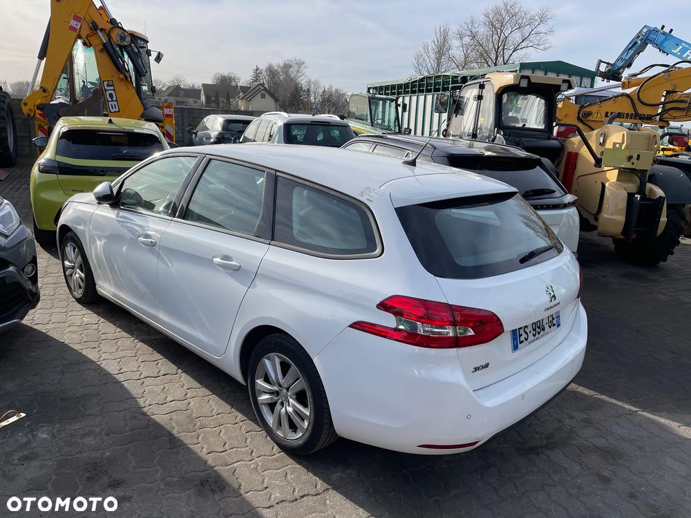 Peugeot 308 1.6 BlueHDi Business Line S&S - 33