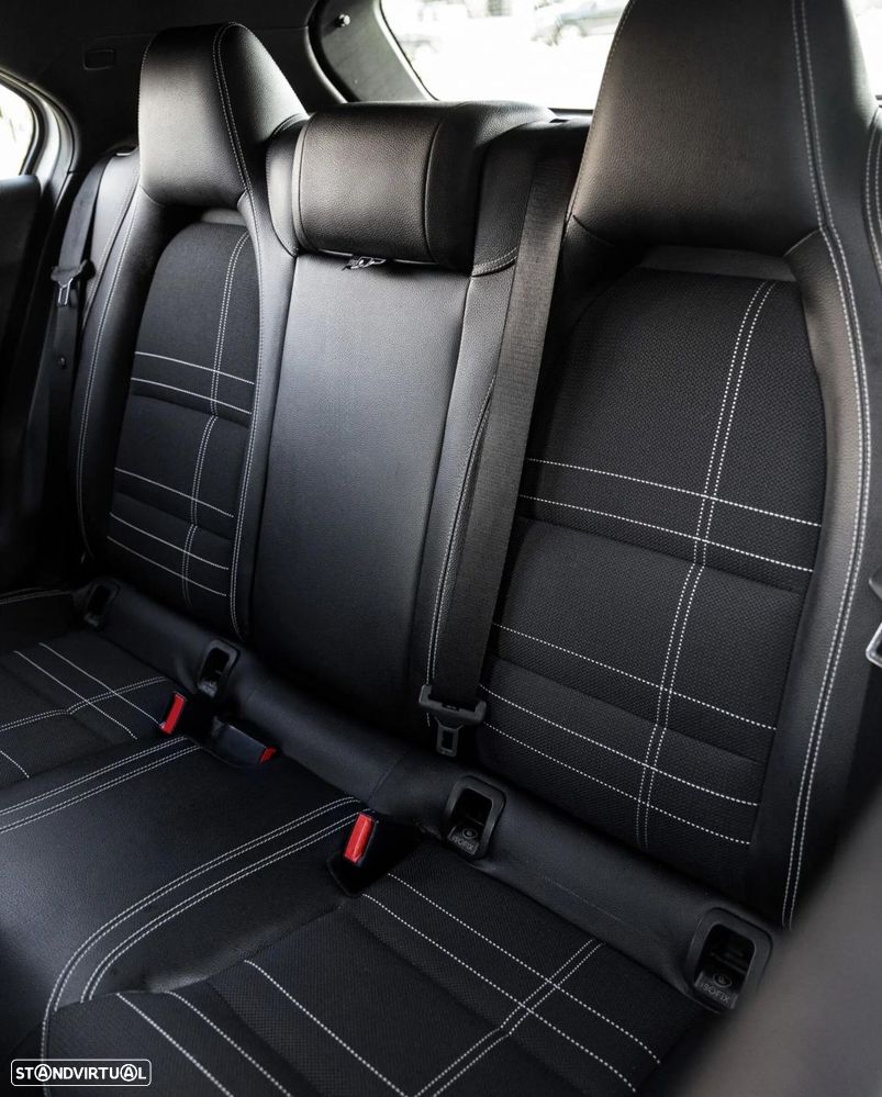 Mercedes-Benz A 180 d Urban Aut. - 9
