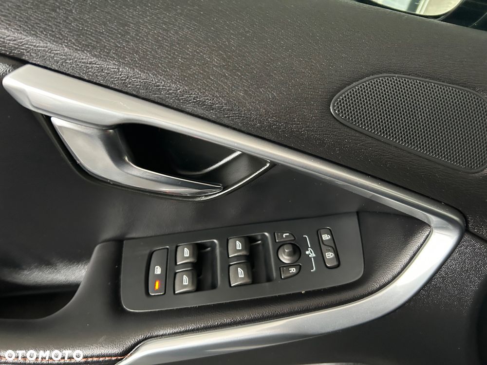 Volvo V40 D2 Drive-E Dynamic Edition - 34