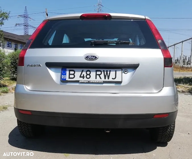 Ford Fiesta 1.3i - 5