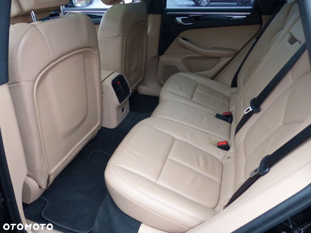 Porsche Macan S PDK - 16