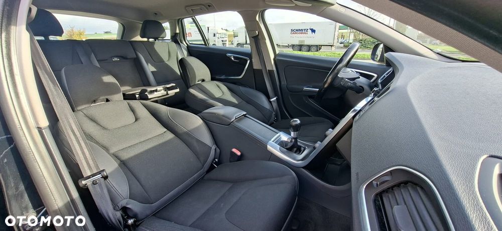 Volvo V60 - 16