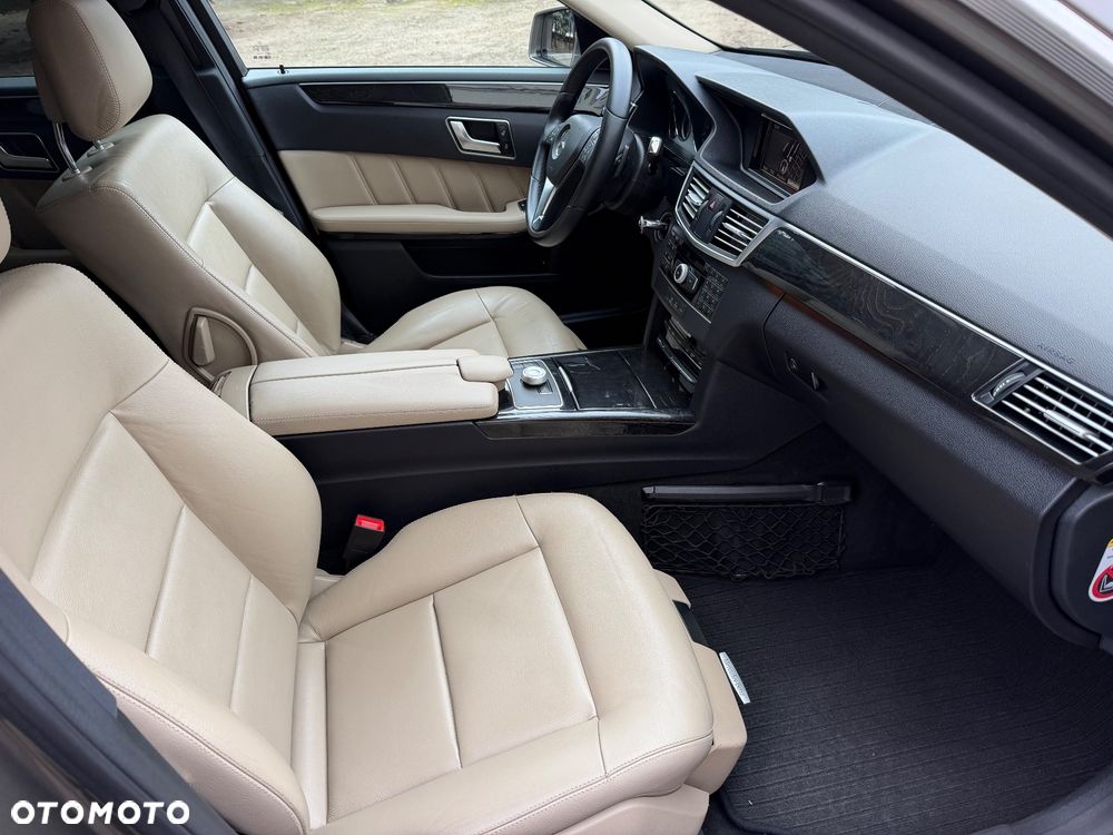 Mercedes-Benz Klasa E 220 CDI 7G-TRONIC Avantgarde - 16