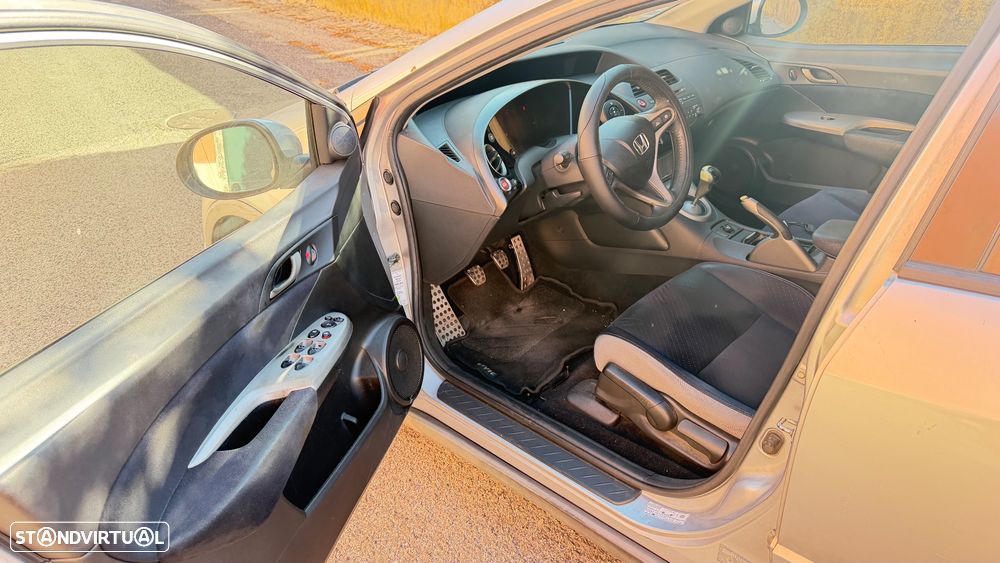 Honda Civic 1.4 Comfort - 19