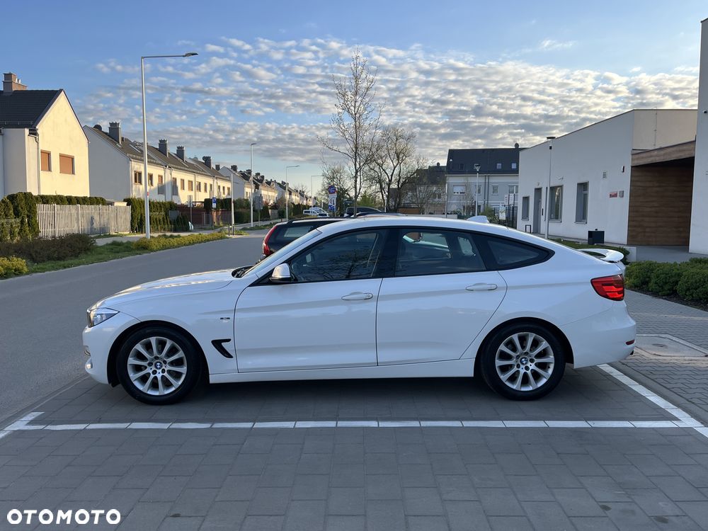 BMW 3GT 318d Sport Line - 13