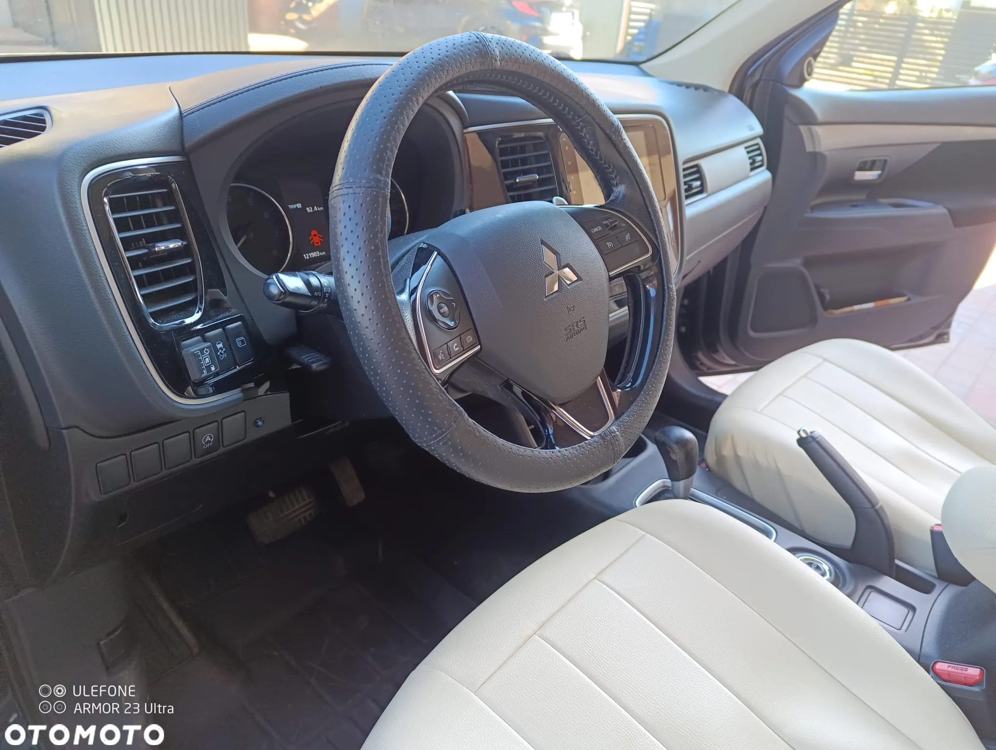 Mitsubishi Outlander 2.0 Intense 4WD CVT - 14