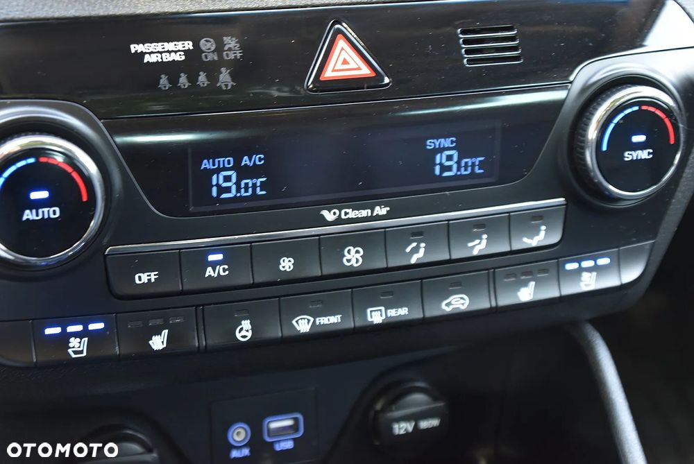 Hyundai Tucson 2.0 CRDI 4WD Automatik Premium - 36
