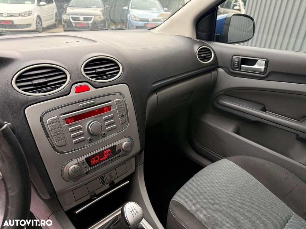 Ford Focus - 10