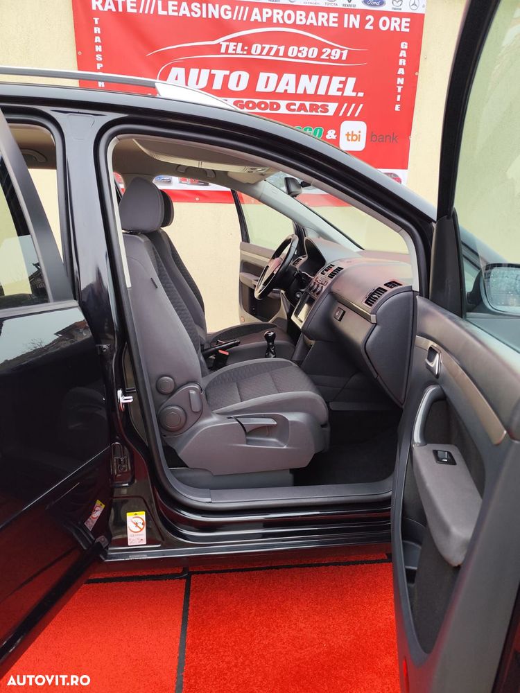 Volkswagen Touran - 6