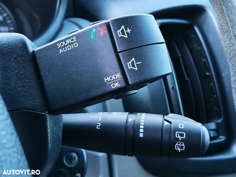 Opel Vivaro L1H1 DPF - 16